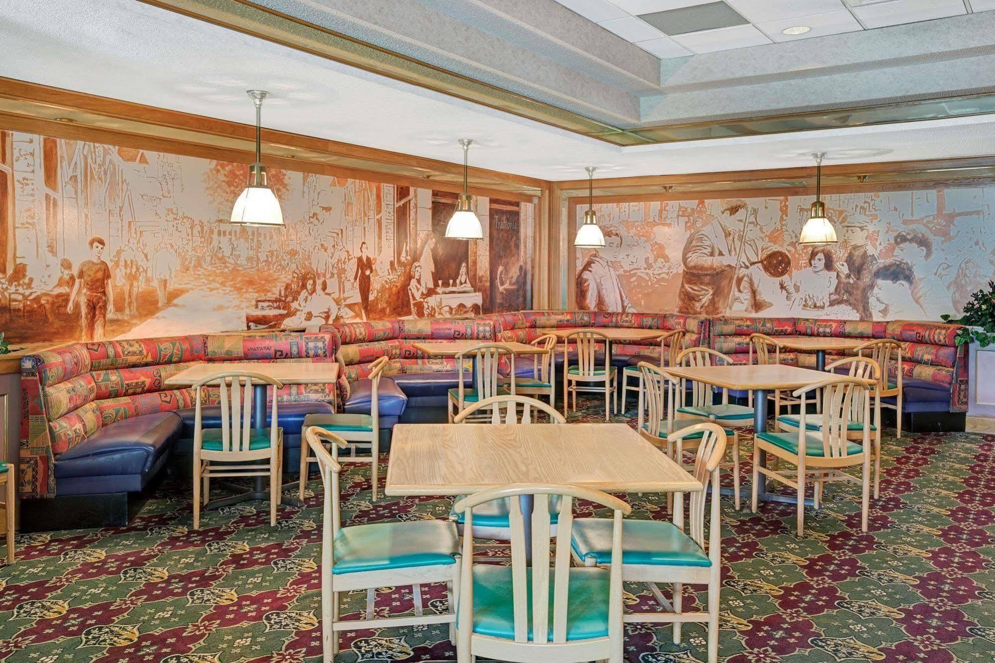 Days Inn Lake Norman Корнеліус Екстер'єр фото